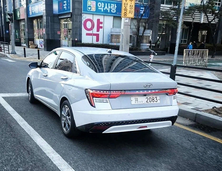 Так выглядит новый Hyundai Solaris. Популярный седан впервые засняли вживую
